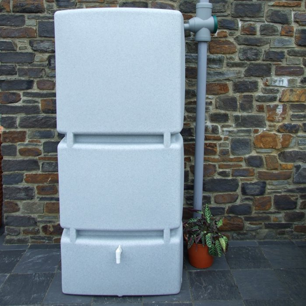 Garden Rainwater Tanks - 800 Litres